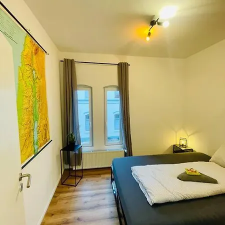 شقة Zentrales Mit Grosser Terrasse *